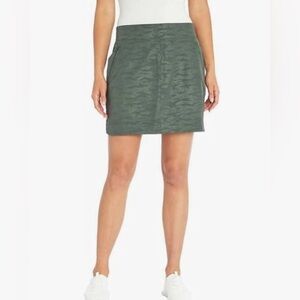 Orvis Women's Embossed Pull-On Travel Skort